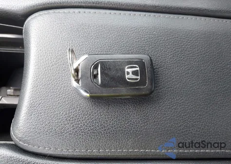 2020 Honda Civic Sport z USA, uszkodzony, nr VIN 2HGFC2F83LH523265